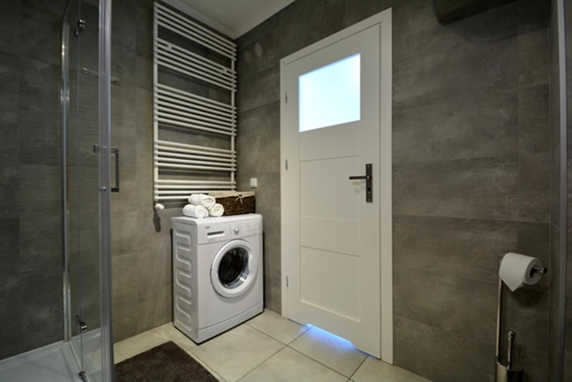 Apartament Wakacyjny Horyzont - Parking Gratis ミエンジズドロイェ エクステリア 写真